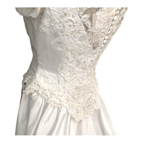 NEW ALFRED ANGELO SZ 6 WHITE SATIN LACE WEDDING GOWN WITH TRAIN - Picture 8 of 12